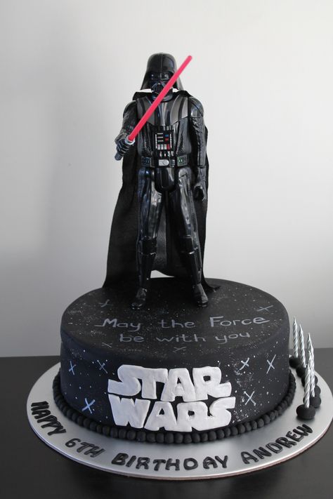 Dark Vader Cake Ideas, Star Wars Cake Darth Vader, Darth Vader Cake Ideas, Darth Vader Birthday Cake, Star Wars Darth Vader Cake, Darth Vader Cake, Star Wars Themed Birthday Party, Star Wars Birthday Cake, Diy Cakes