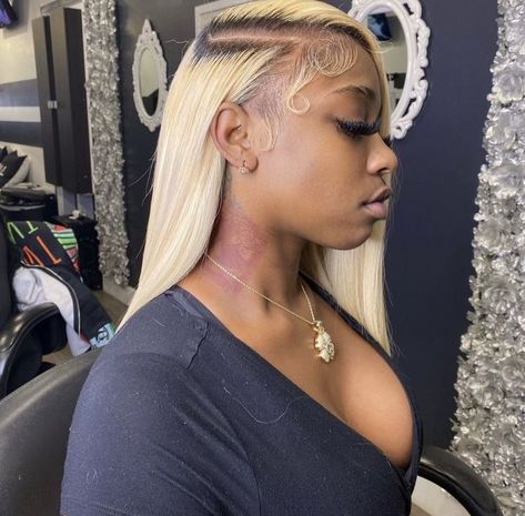 Blonde Frontal Sew In, Traditional Sew In Weave, Blonde Sew In, Spiky Haircut, Sleek Bob Hairstyles, Old Hollywood Hair, Short Spiky Haircuts, Stacked Bob, Stacked Bob Haircut