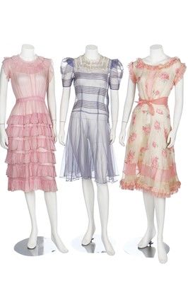 Early 1930s Dress, 1930s Flour Sack Dress, 1930 Summer Dress, 1930s Chiffon Dress, Fashion Eras, Oc Family, 40s Outfits, 1930s Polka Dot Dress, Summer Day Dresses