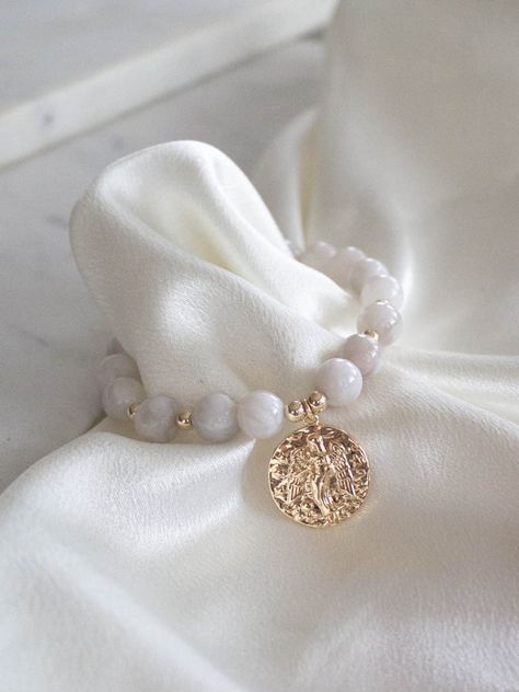 White Agate Angel Bracelet Beaded Bracelet Aesthetic, White Beads Bracelet, Angel Bracelet, Stud Muffin, Angel Charm, White Agate, Handmade Wire Jewelry, Layered Bracelets, Gemstone Bracelets