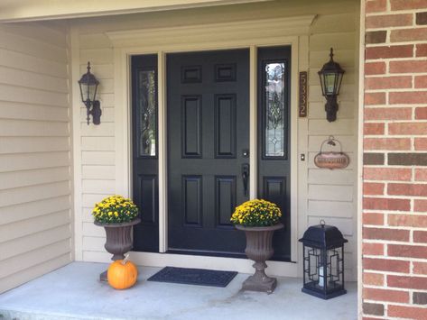 Front Door Colors that Make a Statement - West Magnolia Charm Painted Exterior Doors, Black Exterior Doors, Exterior Door Colors, Tricorn Black, Tan House, Black Front Door, Front Door Makeover, Front Door Paint Colors, Farmhouse Front Door