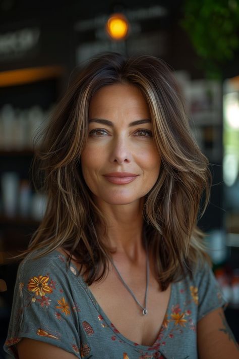 Chic layered medium-length haircut for effortless style in your 40s