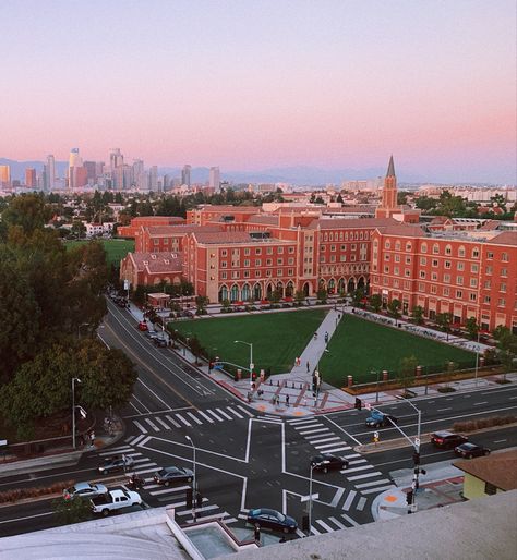 Usc Gould Law, Usc Aesthetic Campus, Usc Aesthetic, Usc Film School, Usc Campus, Usc University, Usc College, California University, Dream University