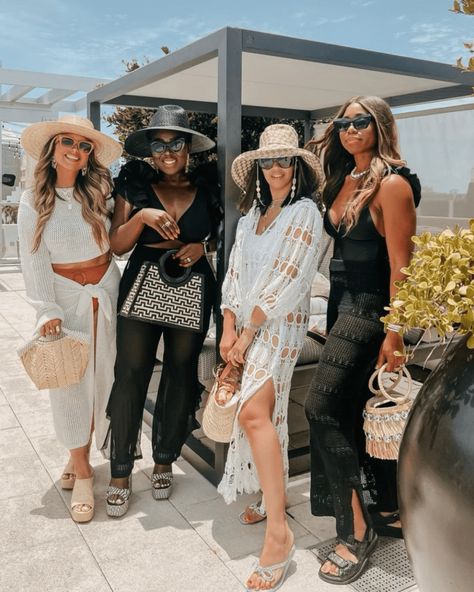 The Best Summer Travel Outfits for Every Type of Trip - Style Over The Moon Atv Riding Outfit, Summer Travel Outfits, Weekend Getaway Outfits, Trip Style, Two Piece Loungewear, Free People Set, Knit Lounge Set, Twill Coat, Miami Outfits