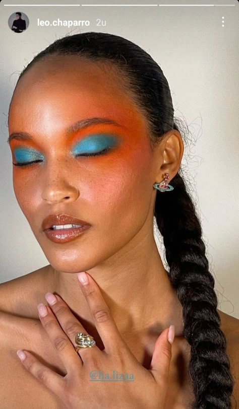 Bold Fall Makeup Looks, Complementary Makeup Looks, Contrast Eye Makeup, Colour Block Makeup, Fall Editorial Makeup, Bold Eye Makeup Looks, Leo Makeup, Eccentric Makeup, Abstract Makeup Looks