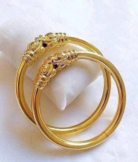 Gold Bangles For Women, Latest Bracelets, Gold Bangle Set, Hand Accessories, Gold Plated Bangles, Bangles Jewelry Designs, Hand Bracelet, Gold Bangles Design, Bangles Style