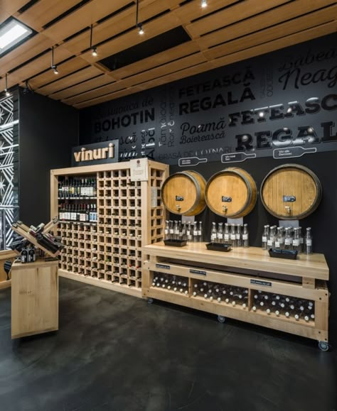 Wine Store Design, Wine Shop Interior, Bar Deco, Liquor Shop, Bar In Casa, Beer Store, Beer Shop, Supermarket Design, Wine House