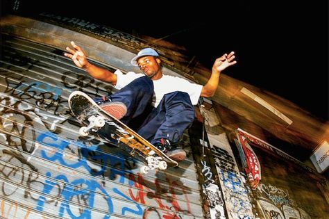 Giovanni Reda Photo Exhibit Highlights NYC Skateboarding Scene in the '90s Skate Prints, Skateboard Wallpaper, Skate Photography, Skateboarding Aesthetic, Skateboard Photos, Skate Vibes, Skateboard Pictures, Skateboard Aesthetic, Photo Exhibit