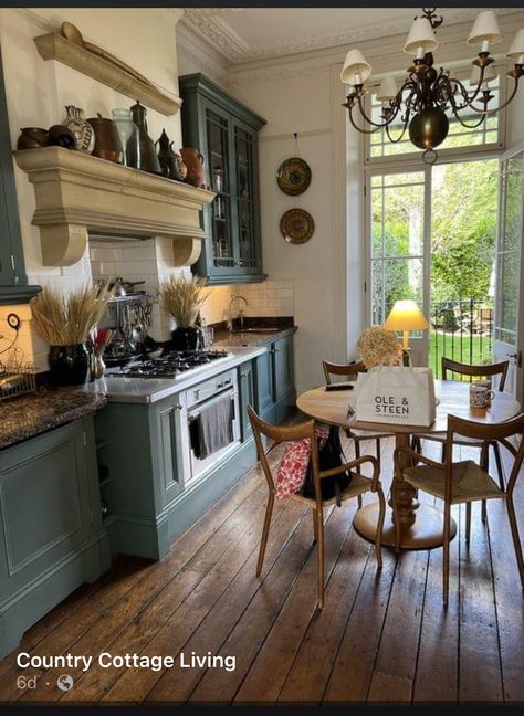 Old Cottage Interior, Country Cottage Living, Cottage Living, Dream House Interior, House Room, Gloucester, Pretty House, Dream House Decor, House Inspo