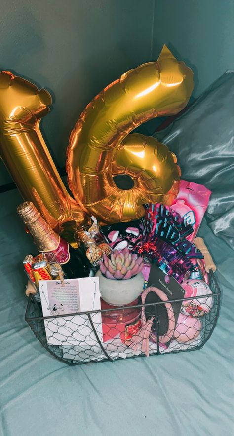 16 Birthday Gifts For Best Friend, Friend Gifts Birthday, Besties Birthday Gifts Ideas, Bestie Sweet 16 Gift, Present For Friend Girl, Sweet 16 Basket, Gifts For Best Friends Sweet 16, Birthday Present For Bestie, 16 Birthday Present Ideas Best Friends