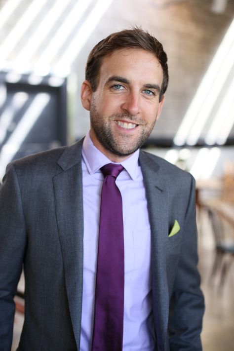 Charcoal grey groom's suit with two shades of purple and a spring green pocket square. Looking good groom!! Photo courtesy of Erik Miguel Photography. Grey Suit Purple Tie, Suit Jacket And Jeans, Suit Jacket With Jeans, Wedding Photos Groom, Father Of The Bride Outfit, Business Casual Attire For Men, Green Pocket Square, Suit Purple, Groom's Suit