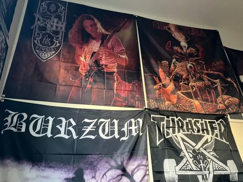 Metalhead Room Decor, Metalhead Bedroom, Black Metal Bedroom, Metalhead Room, Rock Bedroom, Posters Horror, Redoing My Room, Basement Bedroom Ideas, Witch Hut