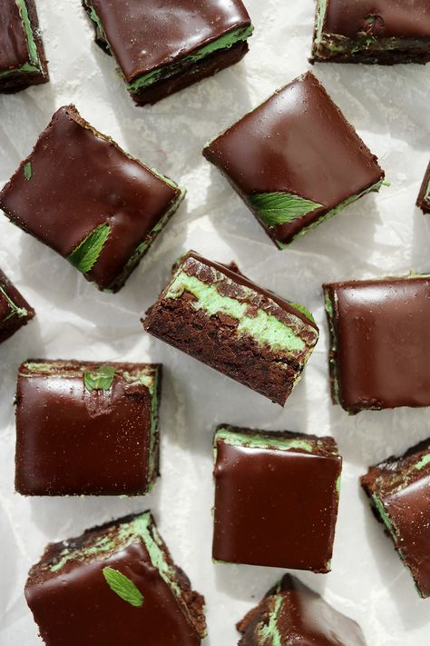 Vegan Mint Brownies, Vegan Chocolate Dessert, Vegan Brownies, Mint Desserts, Mint Chocolate Cake, Mint Brownies, Chocolate Chip Brownies, Vegan Bakery, Vegan Cake Recipes