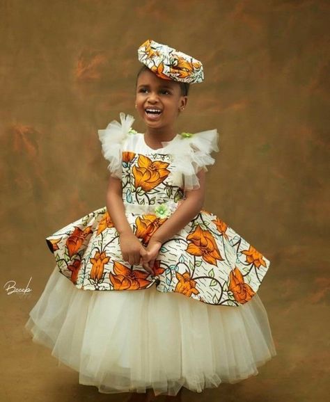 Ankara Dress For Kids, Baby African Clothes, Easy Hairstyles For Kids, Princess Dress Kids, African Dresses For Kids, Baby Dress Design, Kids Gown, Kids Fashion Dress, Gowns For Girls