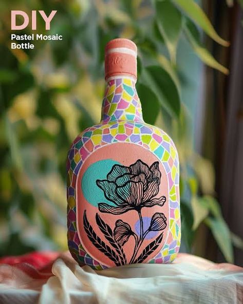 Pastel Bottle Art, Wine Bottle Painting Acrylics, Bottle Painting Easy, Clay Art On Bottle, Palash Flower, Bottle Painting Ideas Acrylics, Pastel Mosaic, Eco Club, Beer Bottle Art