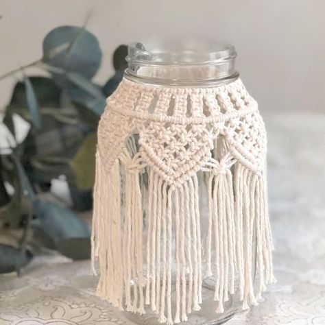 Macrame Jars, Macrame Vase, Macrame Candle Holder, Diy Macrame Wall Hanging, Diy Projects To Make And Sell, Simpul Makrame, Art Macramé, Pola Macrame, Tutorial Macramé