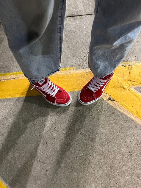 Red Vans Outfit, Vans Sk8 Hi Outfit, Sk8 Hi Outfit, Vans Outfit Men, Vans Classic Old Skool, Vans Outfit, Red Vans, Hype Shoes, Swag Shoes