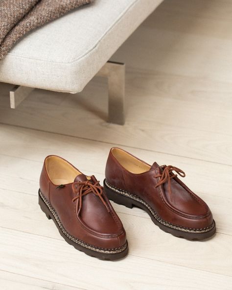 Norse Store on Instagram: “The Paraboot Michael is the quintessential derby, with its lowered moc toe and tonal construction. The full leather upper is handmade in…” Paraboot Michael, Shoe Style, Shoes Men, Loafers Men, Boat Shoes, Derby, Dress Shoes Men, Oxford Shoes, Shoes Mens