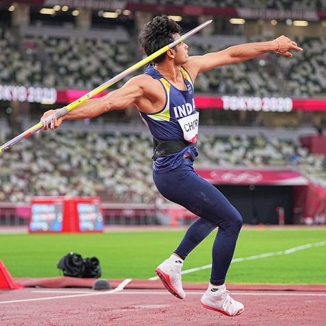 Neeraj Chopra (India) 🥇 Javelin throw • Tokyo 2020 Olympics #athletics Javelin Throw, Neeraj Chopra, Glow Birthday Party, Olympic Swimming, Glow Birthday, 2020 Olympics, Runners World, Tokyo 2020, Tokyo Olympics