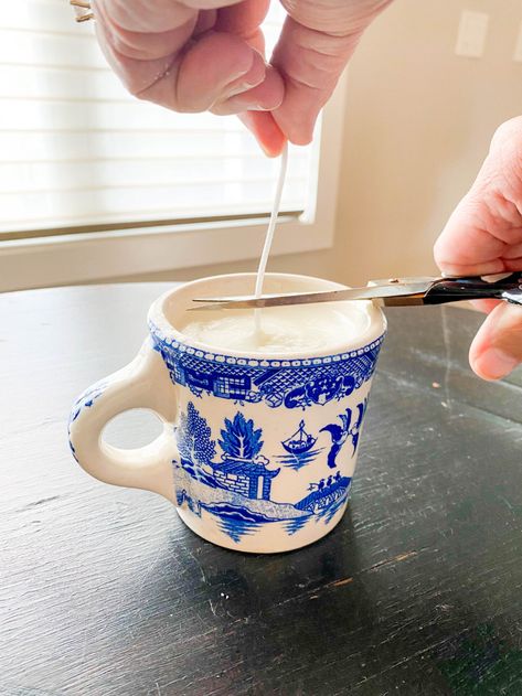 How to Make a Candle in a Coffee Mug - 2 Bees in a Pod Candle In A Mug, Coffee Mug Candles, Candle Mug, Diy Coffee Candle, Make A Candle, Mug Candle, Clear Coffee Mugs, Orange And Cinnamon, Business Things