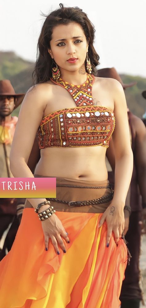 Trisha Saree, Trisha Hot, Telugu Culture, Trisha Actress, Trisha Photos, Trisha Krishnan, Saree Navel, Viking Necklace, Actress Pics