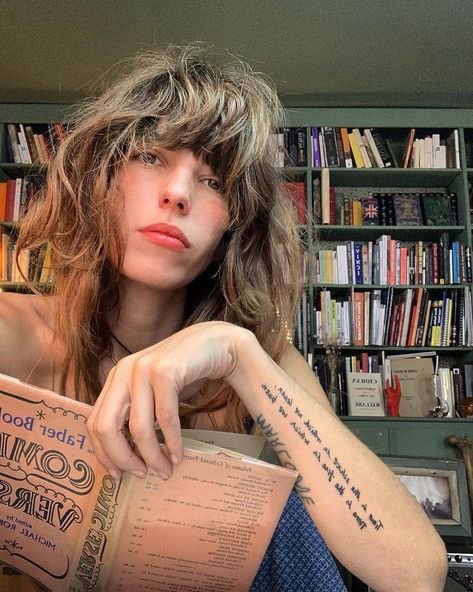 Lou Doillon Style, Kate Barry, Bob Dylan Songs, Thomas Moore, Land Girls, Oliver Sykes, Music Nature, Free As A Bird, Lou Doillon