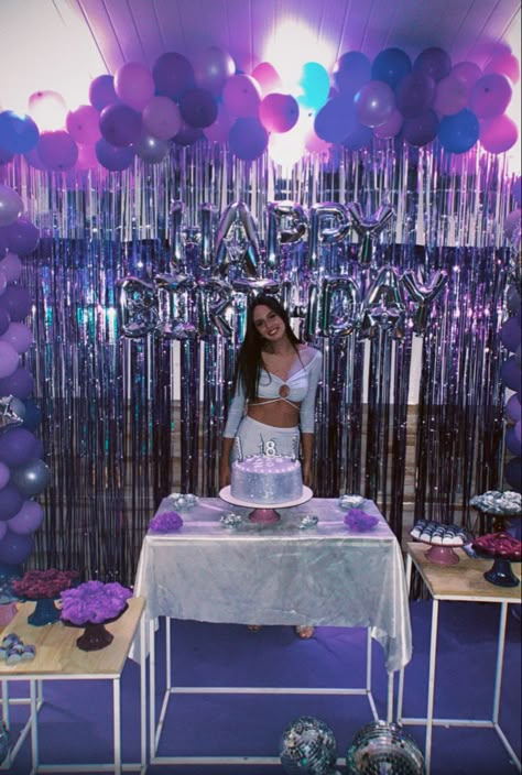 Euphoria 21 Party Ideas, Euphoria Sweet 16 Party Ideas, Euphoric Birthday Party, 18th Birthday Party Ideas Disco, 17tg Birthday Party, Euphoria Birthday Party Theme Cake, Euphoria Themed Sweet 16, Euphoria 18th Birthday Party, Euphoric Birthday