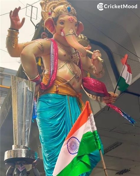 T20 World Cup Trophy at the Ganapati Bappa Aagman in Mumbai. ❤️🏆 Ganpati Bappa Morya 🙏🕉️ . . . #ganesha #ganpatibappa #t20i #T20WorldCup #cricketnews #explorepage #cricketmoodofficial Mumbai Ganpati, Ganapati Bappa, Ganpati Bappa Morya, World Cup Trophy, Bappa Morya, T20 World Cup, Ganpati Bappa, Cricket News, Ganesha