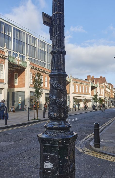 LAMP STANDARD IN FRONT OF NO 38 BRUSHFIELD STREET E1 BETHNAL GREEN Tower Hamlets Greater London Authority__LAMP STANDARD Grade II__ October 04 2018 at 10:25AM__ lamp standard street gradeiilisted london Green Tower, Tower Hamlets, Bethnal Green, Standard Lamps, Greater London, Tower, London, Green