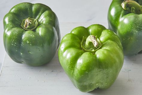 Canning Bell Peppers, Bell Pepper Colors, Freezing Bell Peppers, Breakfast Party Foods, Easy Dinner Casseroles, Love Bells, Breakfast Party, The Holy Trinity, Green Peppers