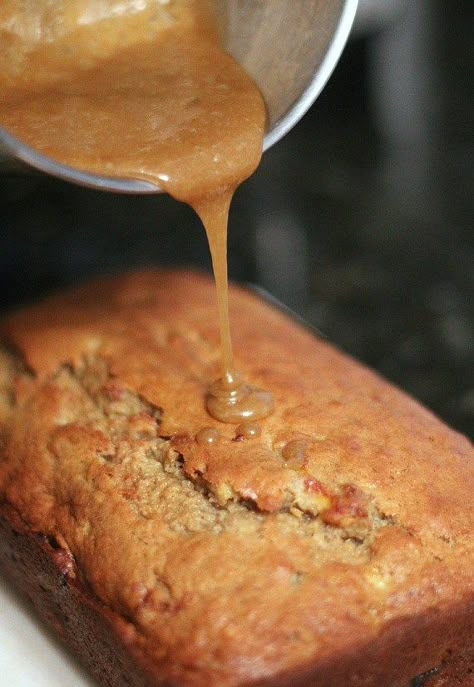 Saving for the glaze Brown Sugar Banana Bread, Banana Bread Recipe Easy Moist, Bread Machine Recipes Sweet, Protein Banana Bread, Banana Nut Bread Recipe, Nut Bread Recipe, Banana Bread Cookies, Brown Sugar Recipes, Banana Bread Recipe Moist