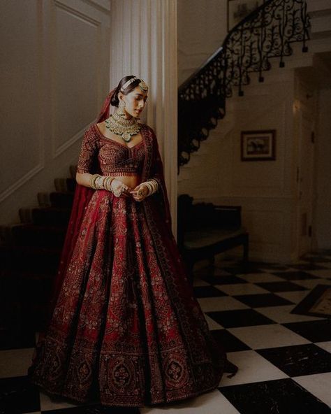 Wedding Indian Dress For Women, Burgundy Lehenga, Wedding Indian Dress, Desi Bridal Makeup, Indian Dress For Women, Nikah Decor, Sikh Bride, Indian Dresses For Women, Lehenga Bridal