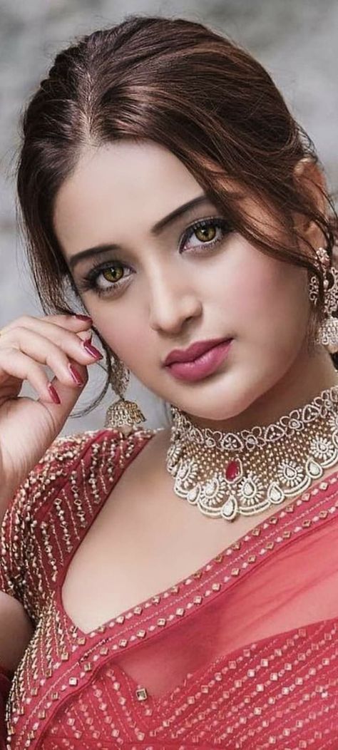 Attractive Lips, Nidhi Agarwal, Beauty Smile, Arabian Beauty, Arabian Beauty Women, Indian Woman, Beautiful Photoshoot, Beautiful Smile Women, Desi Beauty