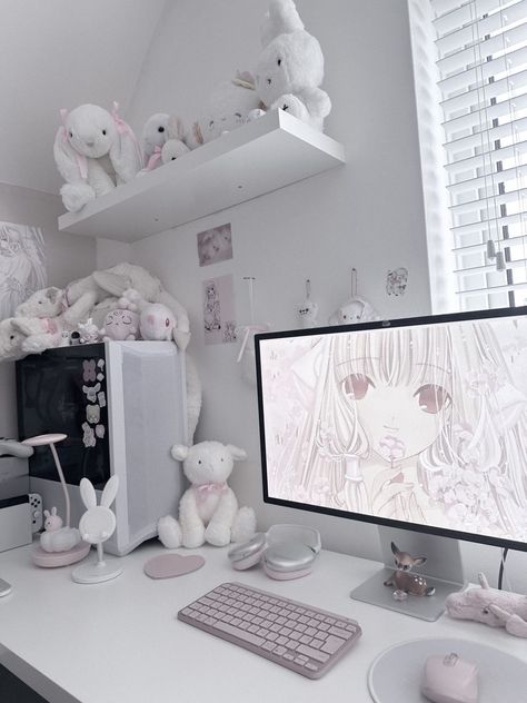 Pc Setup Kawaii, White Set Up, Kawaii Pc Setup, White Pc Setup, Kawaii Setup, Gaming Setups, Pc Setups, Desk Inspo, White Desk