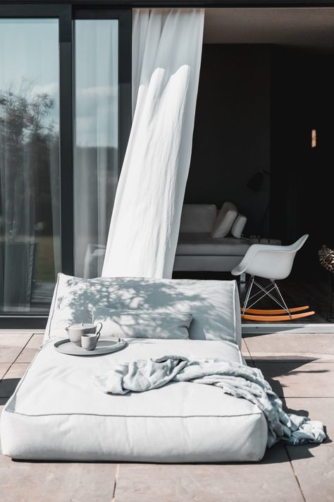 Weatherproof Outdoor Furniture, Garden Loungers, Outdoor Loungers, Indoor Outdoor Furniture, Interior Design Magazine, Outdoor Floor Cushions, Design Hotel, The Terrace, Indoor Outdoor Living