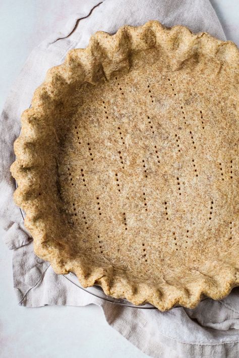 Spelt Pie Crust is a whole-grain pie dough that is not only very easy to work with, but also has a hearty and well-rounded flavor perfect for most any pie. Plus, there is no chilling time needed for this dough which makes it a great option for quick pies. #pie #piecrust #wholegrain #easypierecipes #spelt #fallpies Vegan Pie Crust Recipe, Vegan Pie Crust, Easy Pie Crust, Gluten Free Pie Crust, Vegan Pie, Gluten Free Pie, Pie Shell, Pie Crust Recipes, Butter Pie