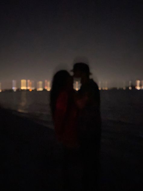 Couple Night Beach Aesthetic, Night Beach Pics Couple, Beach Kissing Night, Couple At The Beach Aesthetic Night, Kiss On The Beach At Night, Couples At Beach Aesthetic, Beach Date Night Aesthetic, Beach Couple Pictures Night, Night Beach Engagement Photos