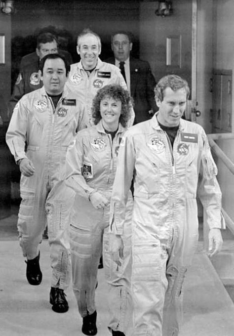 Space Shuttle Challenger Crew, Christa Mcauliffe, 28th Anniversary, Space Shuttle Challenger, The Astronauts, Nasa Photos, Nasa Space Shuttle, Nasa Astronauts, Historical People