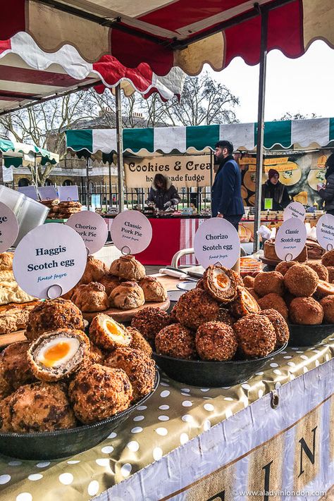 Scotch eggs at Duke of York Square Food Market in Chelsea, London are great. This interactive London markets map will show you the best markets in London. From Borough Market to Camden Market, it has them all. #london #markets #food #scotcheggs #chelsea British Food Recipes, Traditional British Food, Best Places In London, Best Markets In London, Solo Activities, London Neighborhoods, London Market, London Dreams, Camden Markets