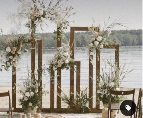 Wood Backdrop Wedding, Unconventional Christmas Trees, Wedding Business Ideas, Old Mirrors, Wedding Backdrop Design, Wedding Arches, Wedding Entrance, Outdoor Wedding Decorations, Backdrop Design