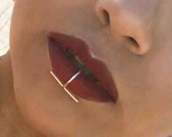 Gold Lip Ring, Lip Cuffs, Lip Piercing Ring, Fake Lip Ring, Lip Jewelry, Fake Lips, Lip Rings, Face Jewellery, Gold Lips