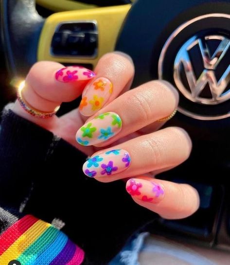 Colorful Neon Nails, Pride Nails Designs Simple, Pride Month Nails, Gay Nails, Pride Nails Designs, Fairycore Nails, Pride Nail, Pride Nails, Rainbow Nails Design