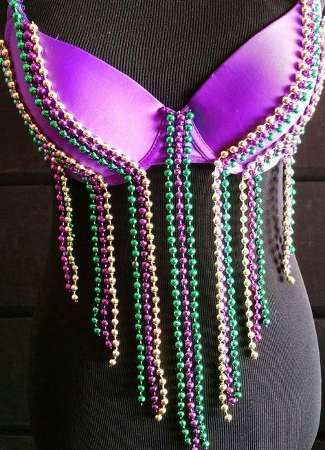 Burlesque Fringe, Mardi Gras Diy, Decorated Bras, Bead Bra, Diy Carnival, Costume Carnaval, Belly Dance Dress, Mardi Gras Outfits, Diy Bra