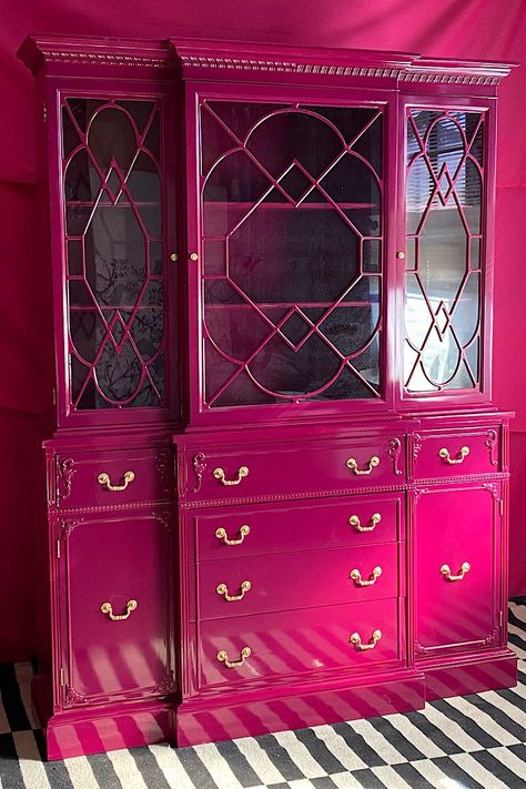 10 Best Painted Vintage China Cabinet Makeovers Painted China Cabinet Ideas, China Cabinet Makeovers, Painted China Cabinet, Vintage China Cabinet, Wallpaper Cabinets, China Cabinet Makeover, Vintage China Cabinets, Painted China Cabinets, Wal Paper