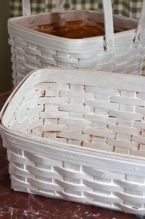 White stained Longaberger Baskets with DecoArt Color Stain White Longaberger Baskets Repurposing, Painted Baskets Ideas, Baskets Ideas Decorative, Decorating With Longaberger, Wicker Basket Diy, Longaberger Basket Ideas, Painting Baskets, Basket Makeover, Longaberger Baskets