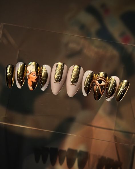 Unique Chrome Nail Designs, Egyptian Nails Designs, Hieroglyphs Egyptian, Egyptian Nail Art, Alcohol Cleanse, Egyptian Nails, Egyptian Deities, Ancient Egyptian Deities, Gold Goddess