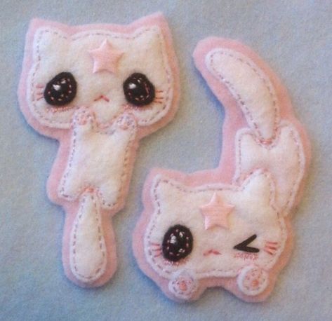 Doctor Dp, Kawaii Felt, Dog Brush, Cute Sewing Projects, Cat Meow, Sewing Stuffed Animals, All Things Cute, Felt Diy, Cute Crafts