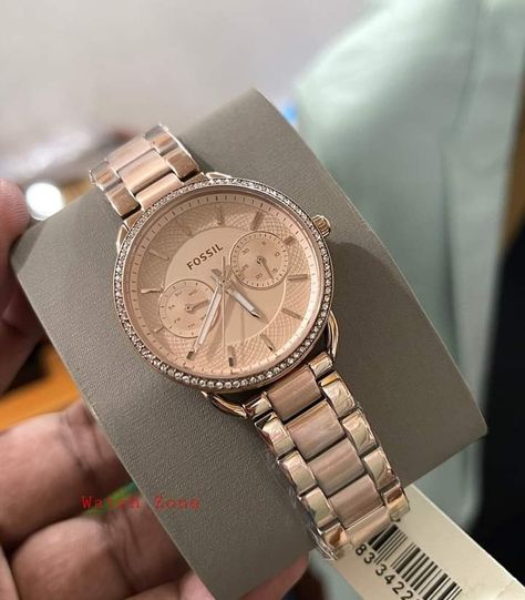 Fossil Tailor Chronograph Rose Dial Stainless Steel Ladies Watch Ladies Watches Classy Elegant, Swatch Watch Women, Trendy Watches Women, Trendy Watches Women Fashion, Fastrack Watches, Rolex Diamond Watch, Bollywood Makeup, Museum Photography, Pretty Watches