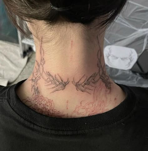 Jewelry Tattoos For Women, Nape Of Neck Tattoo, Back Neck Tattoo, Nape Tattoo, Backpiece Tattoo, Sigil Tattoo, Neck Tattoos Women, Muster Tattoos, Stylist Tattoos