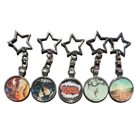 my chemical romance star keychains price is for one! pendant is 25mm or 1 inch! free shipping! Mcr Merch, Etsy Keychain, Taurus And Scorpio, Riot Grrrl, Dark Outfits, My Chemical, I Have No Friends, My Chemical Romance, Cool Items